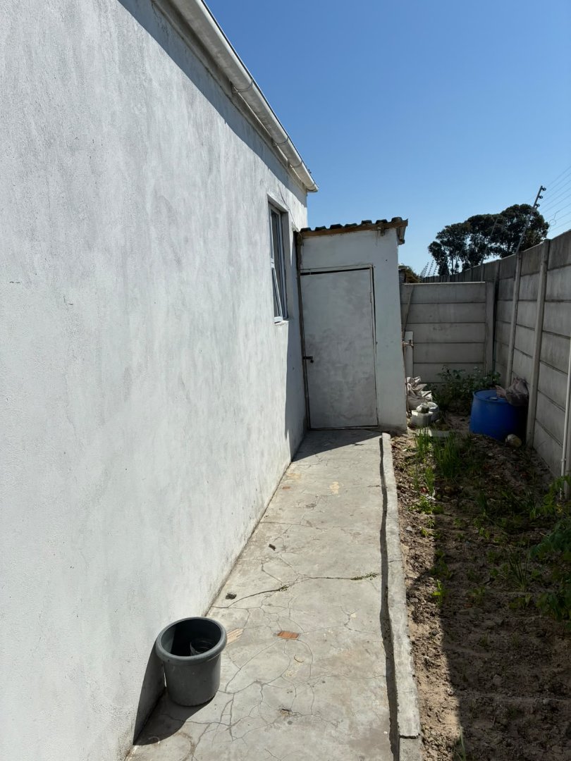 Bedroom Property for Sale in The Connifers Western Cape